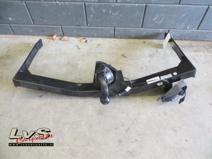 vw touran towbar
