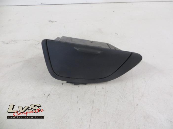 Begagnade Askkopp, fram Volkswagen Golf Pris € 16,00 Marginaltabell erbjuds av LvS Carparts