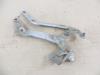 Tailgate hinge from a Mercedes E Combi (S210), Estate, 1996 / 2003 2000
