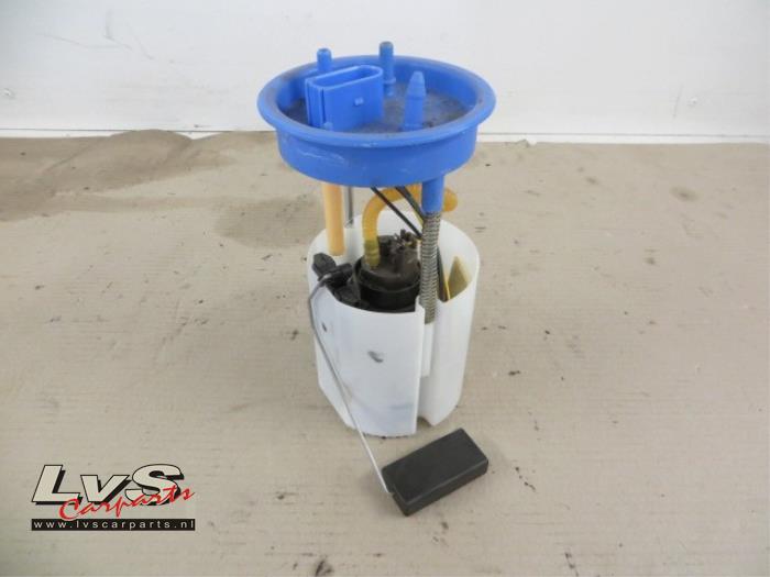 Electric fuel pump from a Seat Ibiza 2012