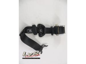 Used Front seatbelt, right BMW 1 serie (E87/87N) 118d 16V Price € 29,00 Margin scheme offered by LvS Carparts