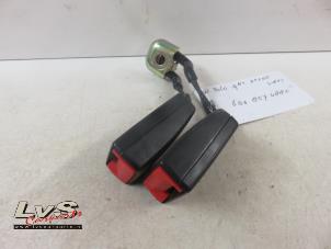 Used Front seatbelt buckle, centre Volkswagen Polo IV (9N1/2/3) Price € 13,00 Margin scheme offered by LvS Carparts