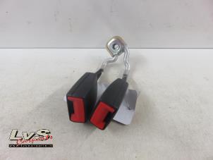 Used Rear seatbelt, centre Volkswagen Polo IV (9N1/2/3) Price € 13,00 Margin scheme offered by LvS Carparts