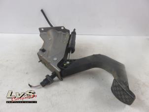 Used Clutch pedal Volkswagen Crafter 2.5 TDI 30/32/35 Price € 32,00 Margin scheme offered by LvS Carparts