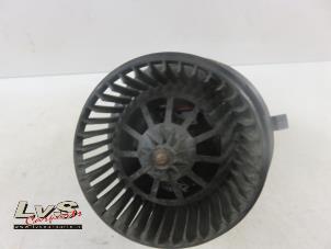 Used Heating and ventilation fan motor Volkswagen Transporter T5 Price on request offered by LvS Carparts