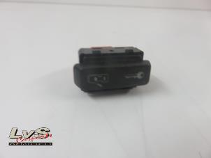 Used Switch (miscellaneous) Volkswagen Transporter T5 Price on request offered by LvS Carparts