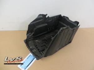 Used Battery box Volvo V70 (BW) 2.4 D5 20V Price on request offered by LvS Carparts