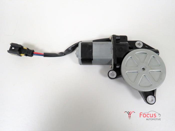 Gebrauchte Schiebedach Motor Peugeot 207 SW (WE/WU) 1.4 16V Vti Preis € 20,00 Margenregelung angeboten von Focus Automotive