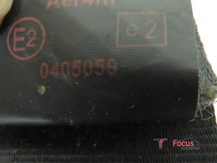 Rear seatbelt, left from a Peugeot 207 SW (WE/WU) 1.4 16V Vti 2008
