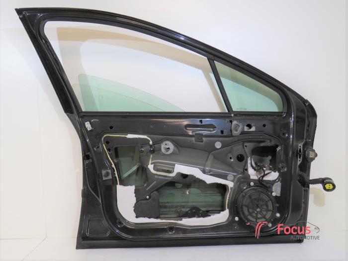 Drzwi Lewe Przednie Wersja 4-Drzwiowa Peugeot 407 Sw 1.6 Hdif 16V Exld - 9002X3