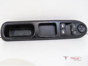 Used Multi-functional window switch Peugeot 407 SW (6E) 1.6 HDiF 16V Price € 35,00 Margin scheme offered by Focus Automotive