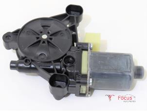 Used Door window motor Skoda Octavia Combi (5EAC) 1.2 TSI 16V Price € 8,95 Margin scheme offered by Focus Automotive