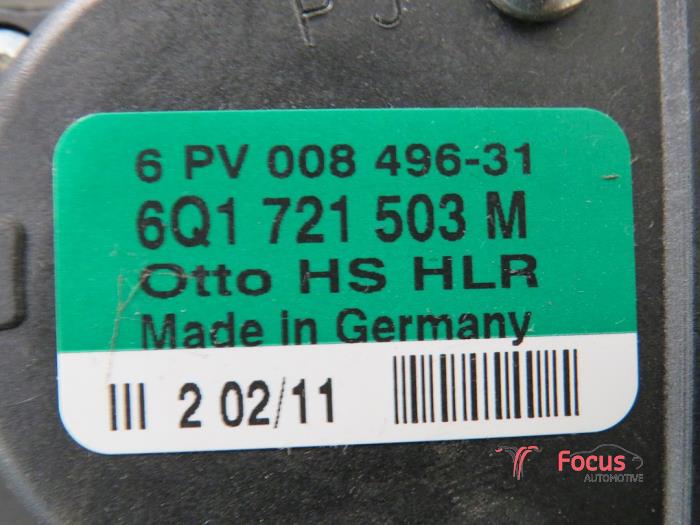 Throttle pedal position sensor from a Volkswagen Polo V (6R) 1.2 12V BlueMotion Technology 2011