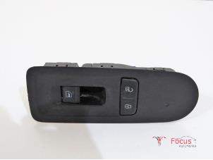 Usados Interruptor combinado de ventanillas Skoda Citigo 1.0 12V Precio € 15,00 Norma de margen ofrecido por Focus Automotive