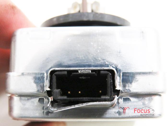 Used Audi A4 Avant 20 Tdi 16v Xenon Bulb 9285301244 Focus