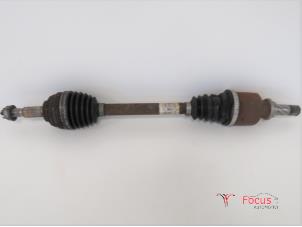 Used Front drive shaft, left Renault Clio III (BR/CR) 1.5 dCi 70 Price € 15,00 Margin scheme offered by Focus Automotive