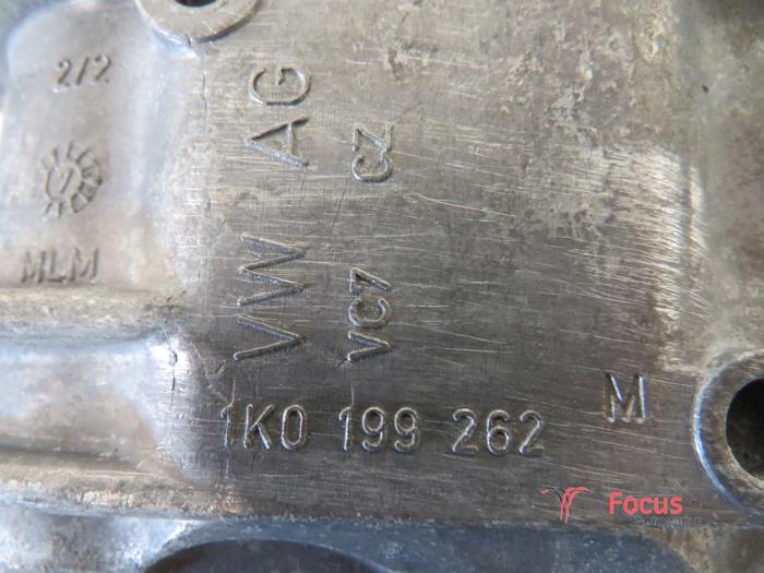 Used Engine mount Volkswagen Passat Variant (3C5) 1.9 TDI Price € 25,00 Margin scheme offered by Focus Automotive