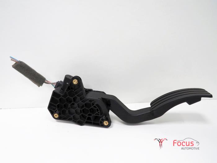 Begagnade Gaspedalsensor Renault Laguna III Estate (KT) 2.0 dCi 16V 150 Pris € 30,00 Marginaltabell erbjuds av Focus Automotive