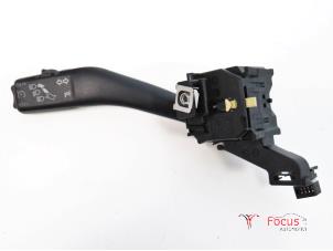 Usagé Commutateur feu clignotant Seat Toledo (5P2) 1.9 TDI Prix € 15,00 Règlement à la marge proposé par Focus Automotive