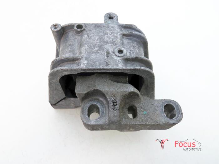 Usagé Support moteur Seat Toledo (5P2) 1.9 TDI Prix € 15,00 Règlement à la marge proposé par Focus Automotive