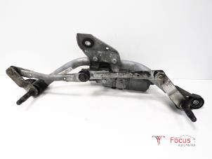 Usagé Moteur + mécanisme d'essuie glace Renault Twingo II (CN) 1.2 16V Prix € 25,00 Règlement à la marge proposé par Focus Automotive