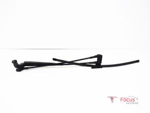 Used Front wiper arm Citroen C1 1.0 Vti 68 12V Price € 20,00 Margin scheme offered by Focus Automotive