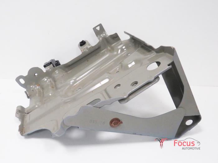 Begagnade Batterilåda Citroen C1 1.0 Vti 68 12V Pris € 15,00 Marginaltabell erbjuds av Focus Automotive