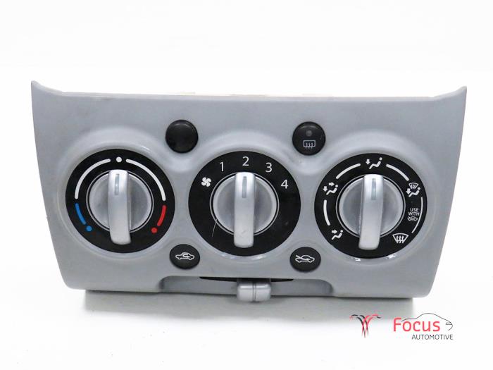 Begagnade Värmekontrollpanel Nissan Pixo (D31S) 1.0 12V Pris € 8,95 Marginaltabell erbjuds av Focus Automotive