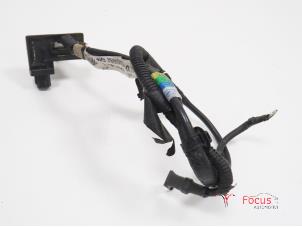 Używane Ladowarka akumulatorowa rózne Suzuki Alto (GF) 1.0 12V Cena € 25,00 Procedura marży oferowane przez Focus Automotive
