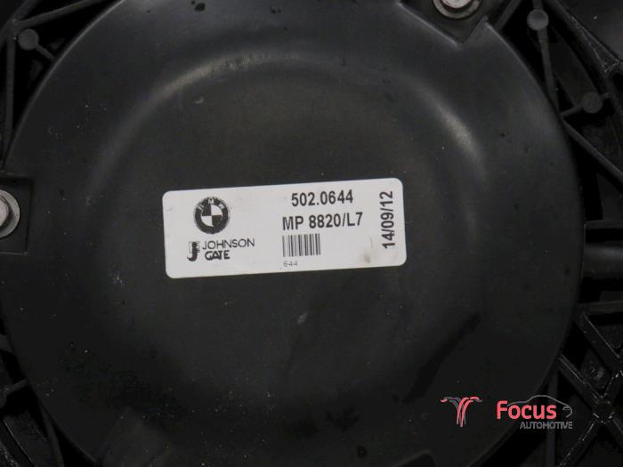 Aleta de refrigeración de un BMW 1 serie (F21) 116d 2.0 16V 2013