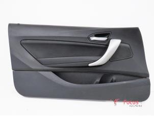 Używane Tapicerka drzwi lewych przednich wersja 4-drzwiowa BMW 1 serie (F21) 116d 2.0 16V Cena € 100,00 Procedura marży oferowane przez Focus Automotive