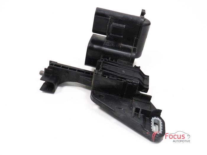 Used Ignition module BMW 1 serie (F21) 116d 2.0 16V Price € 55,00 Margin scheme offered by Focus Automotive