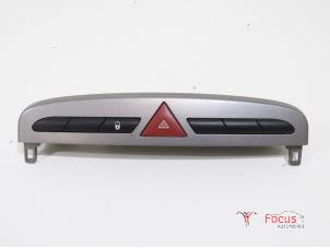 Used Panic lighting switch Peugeot 308 (4A/C) 1.4 VTI 16V Price € 15,00 Margin scheme offered by Focus Automotive