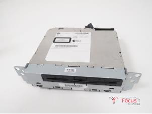 Used CD player BMW 1 serie (F20) 116i 1.6 16V Price € 125,00 Margin scheme offered by Focus Automotive