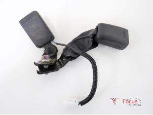 Usagé Insertion ceinture de sécurité arrière centre Hyundai i20 (GBB) 1.4 CRDi 16V Prix € 30,00 Règlement à la marge proposé par Focus Automotive