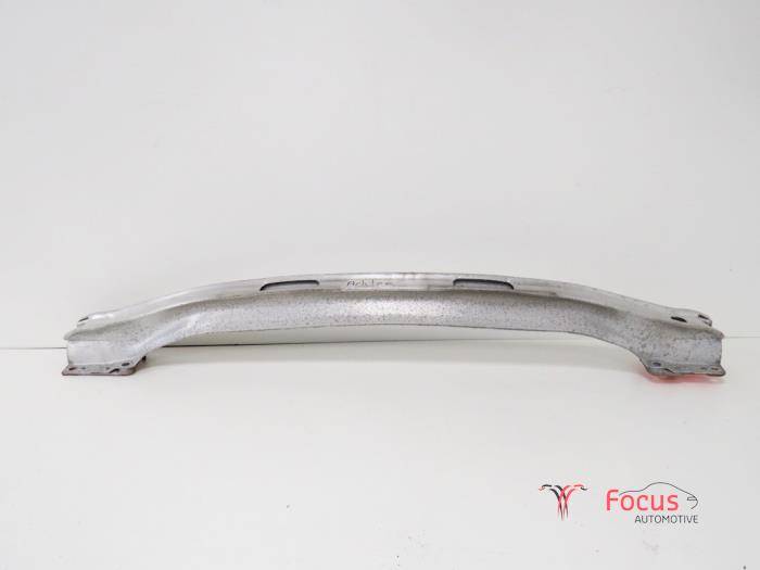 Rear bumper frame from a Peugeot 5008 I (0A/0E) 1.6 HDiF 16V 2012