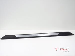 Used Trim strip, front left BMW 1 serie (F21) 116d 2.0 16V Price € 35,00 Margin scheme offered by Focus Automotive