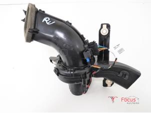 Used Heating and ventilation fan motor Peugeot 5008 I (0A/0E) 1.6 HDiF 16V Price € 14,95 Margin scheme offered by Focus Automotive