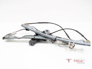 Used Window mechanism 4-door, front right Peugeot 206 (2A/C/H/J/S) 1.4 XR,XS,XT,Gentry Price € 25,00 Margin scheme offered by Focus Automotive