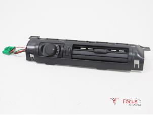 Used Heater switch Peugeot 5008 I (0A/0E) 1.6 HDiF 16V Price € 15,00 Margin scheme offered by Focus Automotive