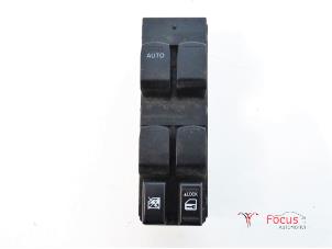 Usados Interruptor combinado de ventanillas Suzuki Swift (ZA/ZC/ZD1/2/3/9) 1.3 VVT 16V Precio € 15,00 Norma de margen ofrecido por Focus Automotive