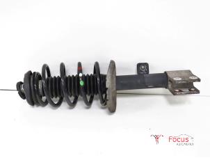 Gebrauchte Stoßdämpferstrebe links vorne Peugeot 5008 I (0A/0E) 1.6 HDiF 16V Preis € 55,00 Margenregelung angeboten von Focus Automotive