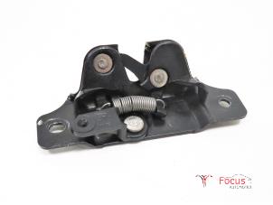 Used Tailgate lock mechanism Peugeot 206+ (2L/M) 1.1 XR,XS Price € 12,50 Margin scheme offered by Focus Automotive