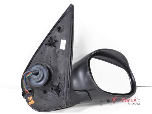 Used Wing mirror, right Peugeot 206+ (2L/M) 1.1 XR,XS Price € 19,95 Margin scheme offered by Focus Automotive