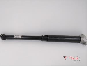 Używane Amortyzator lewy tyl Ford Fiesta 7 1.1 Ti-VCT 12V 85 Cena € 25,00 Procedura marży oferowane przez Focus Automotive