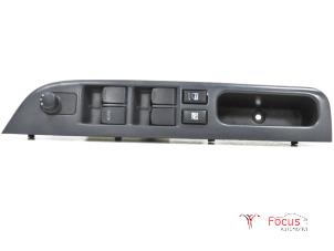 Używane Przelacznik combi okienny Suzuki Swift (ZA/ZC/ZD1/2/3/9) 1.3 VVT 16V Cena € 17,50 Procedura marży oferowane przez Focus Automotive