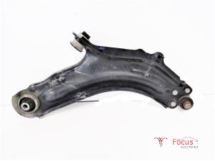 Used Front wishbone, right Renault Kangoo Express (FW) 1.5 dCi 85 Price € 20,00 Margin scheme offered by Focus Automotive