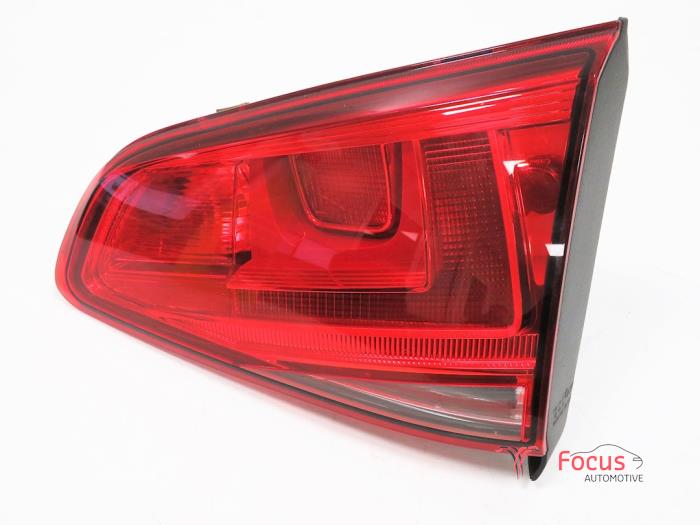 Taillight, right from a Volkswagen Golf VII (AUA) 1.6 TDI 16V 2013