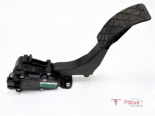 Used Throttle pedal position sensor Seat Ibiza IV (6J5) 1.6 TDI 90 Price € 9,95 Margin scheme offered by Focus Automotive