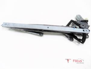 Used Window mechanism 2-door, front right Hyundai i20 1.2i 16V Price € 25,00 Margin scheme offered by Focus Automotive